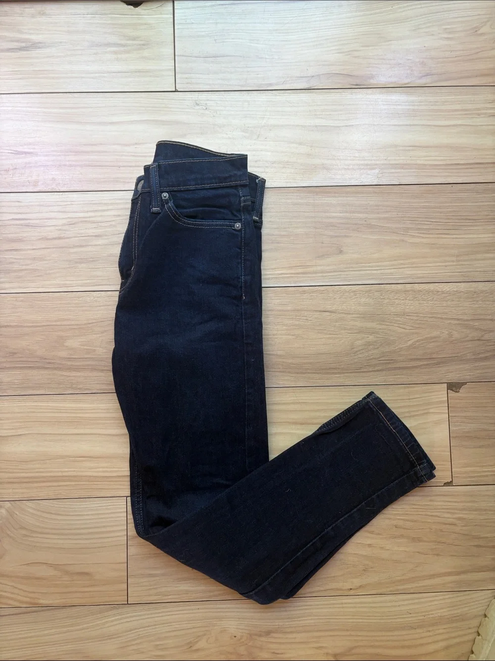 Men's dark blue LEVI’s Slim Straight Jeans